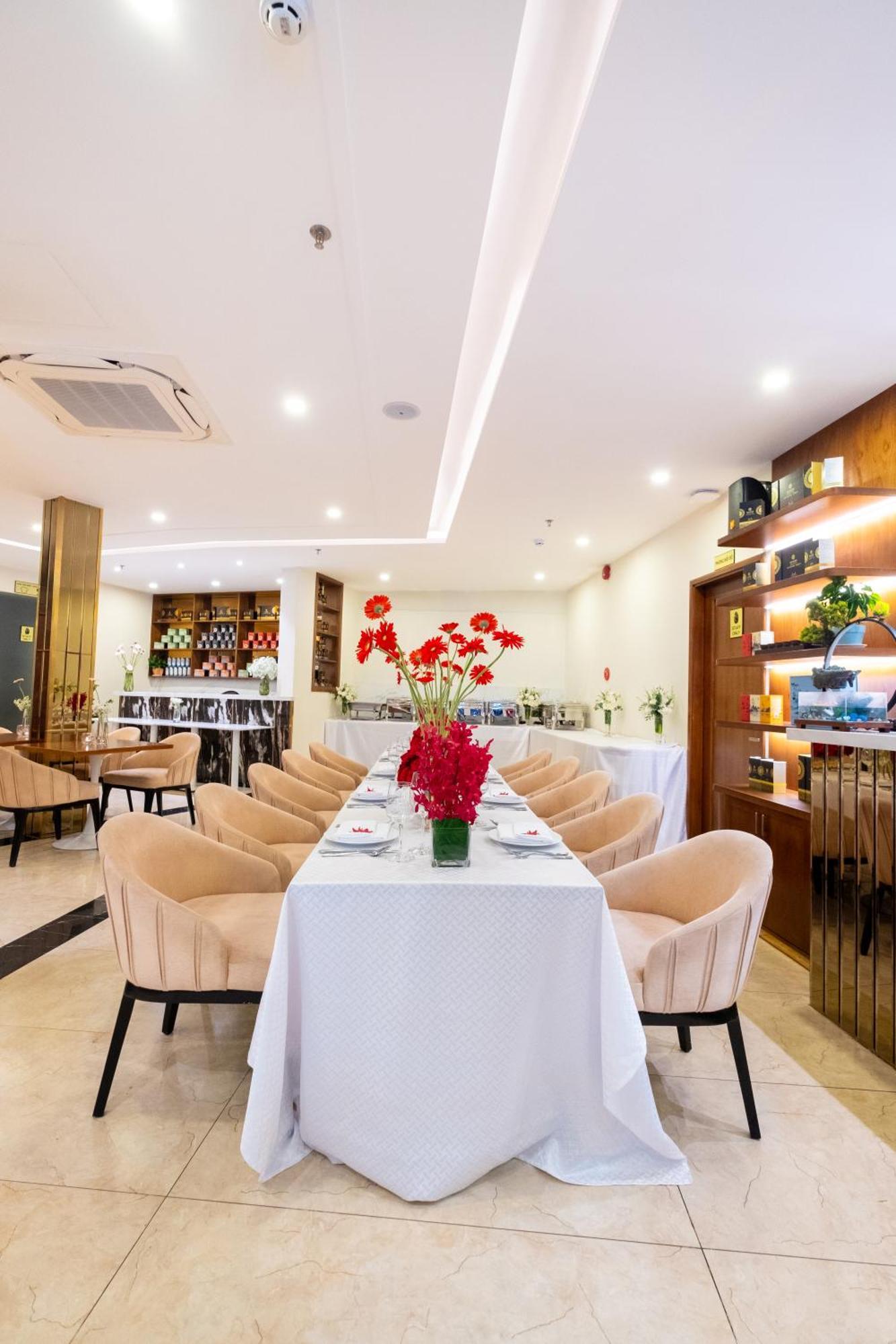 Sandals Flora Hotel ดาลัด ภายนอก รูปภาพ