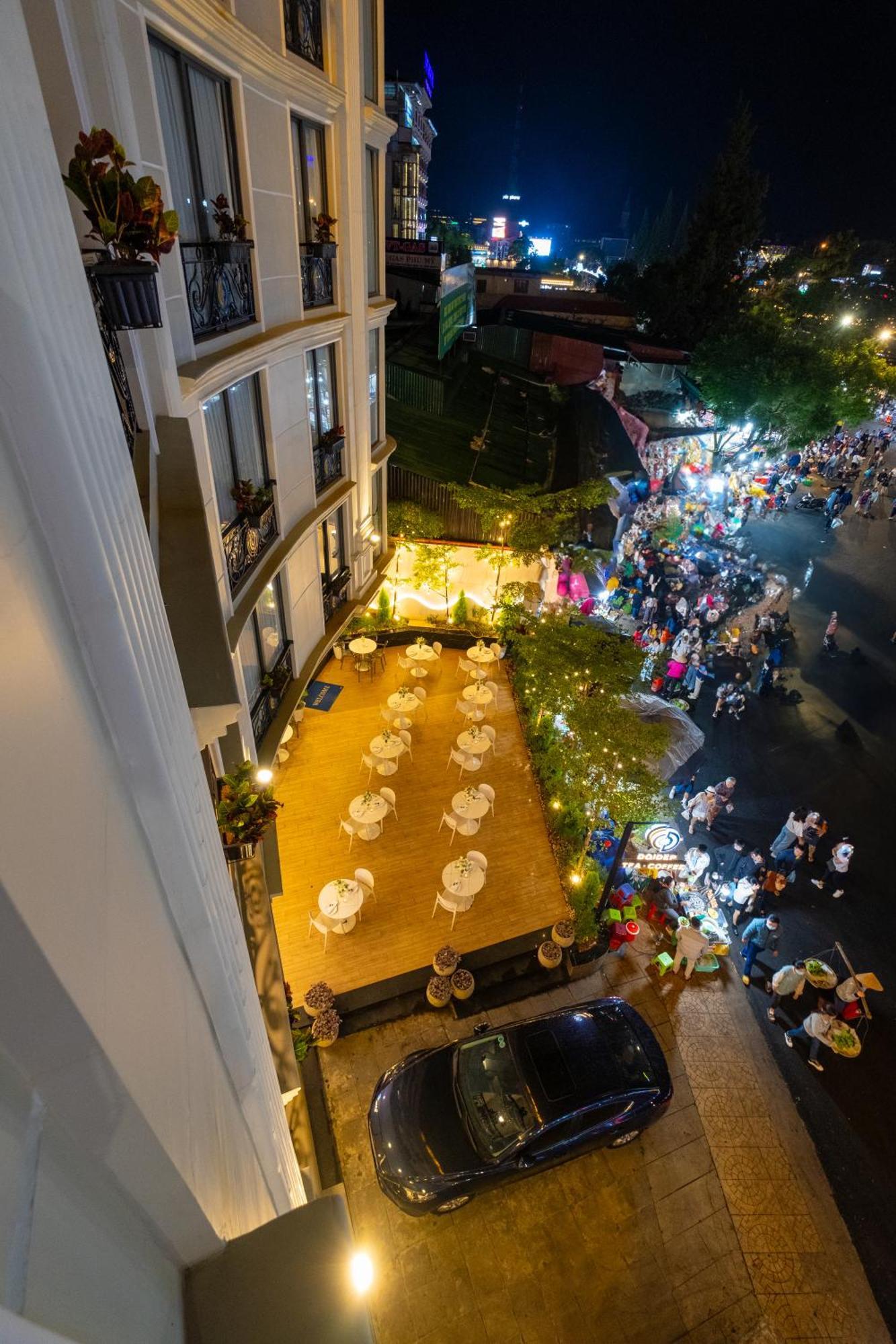 Sandals Flora Hotel ดาลัด ภายนอก รูปภาพ