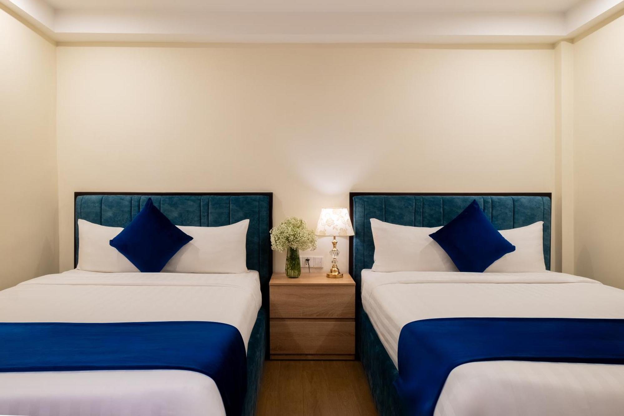 Sandals Flora Hotel ดาลัด ภายนอก รูปภาพ